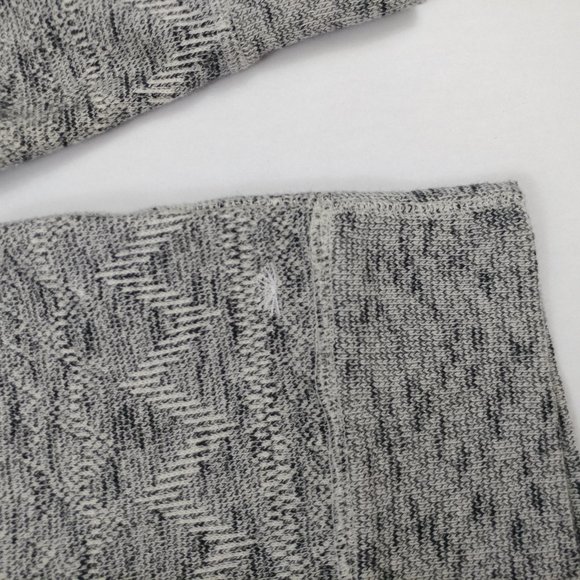 $128 Levis Made & Crafted Men's Grey Geo Crewneck Sweatshirt Size M Knit - Picture 7 of 9